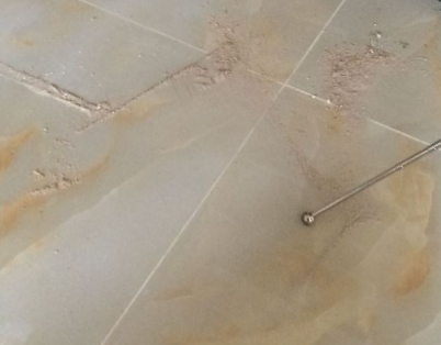 汉滨瓷砖空鼓维修公司分享粘合剂选择不当在瓷砖铺贴过程中可能导致以下问题