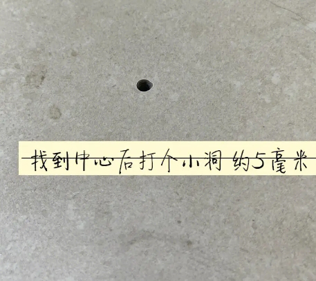 汉滨瓷砖空鼓维修公司专业解答在瓷砖铺贴过程中，如果砂料搅拌不均匀，将会带来以下问题